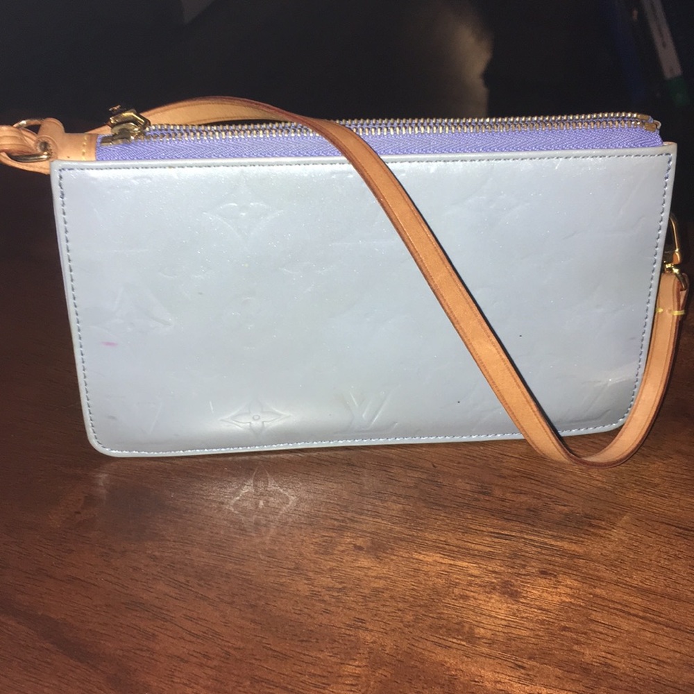 Authentic Louis Vuitton Pochette